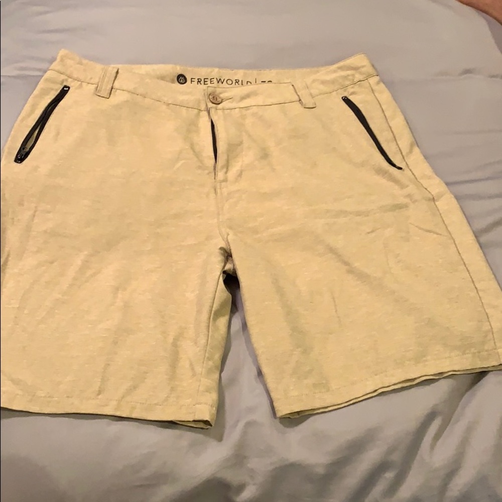 Freeworld Men’s Hybrid Shorts Size 38